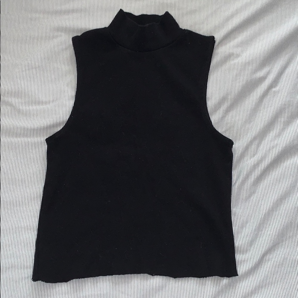 Brandy Melville crop top